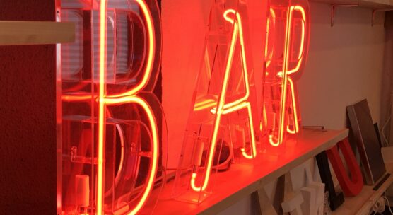 lumineux-lettres-neon-bar